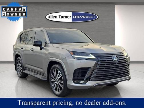 2025 Lexus LX 700h Luxury