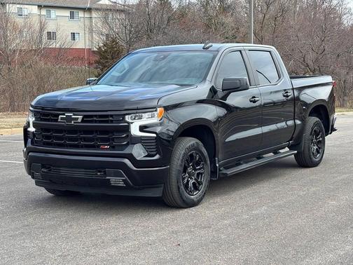 Black 2022 Chevrolet Silverado 1500 RST