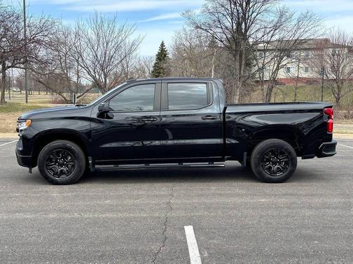 Black 2022 Chevrolet Silverado 1500 RST
