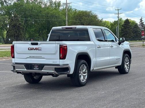 Summit White 2022 GMC Sierra 1500 SLT