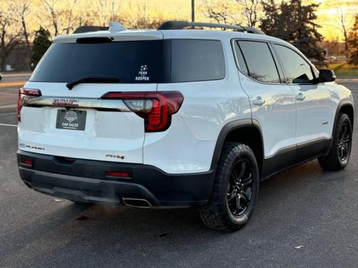 2023 GMC Acadia AWD AT4