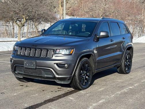2017 Jeep Grand Cherokee Altitude