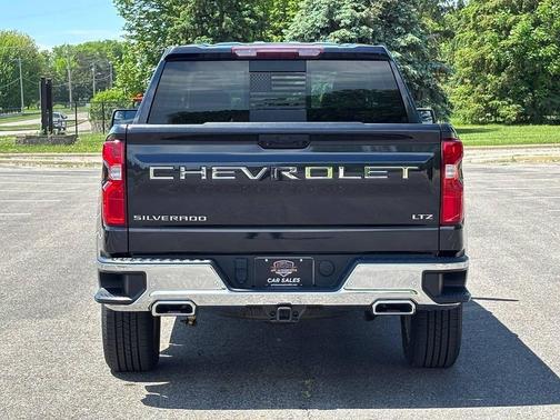Dark Ash Metallic 2022 Chevrolet Silverado 1500 LTZ