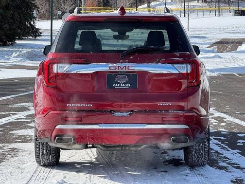 2021 GMC Acadia Denali