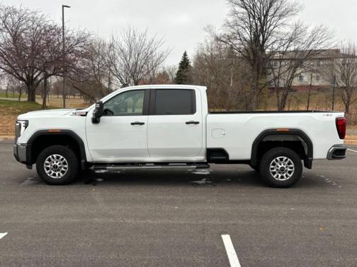 2024 GMC Sierra 2500 Base