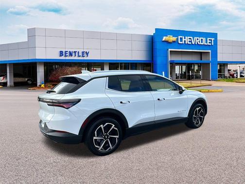 2026 Chevrolet Equinox EV LT 2