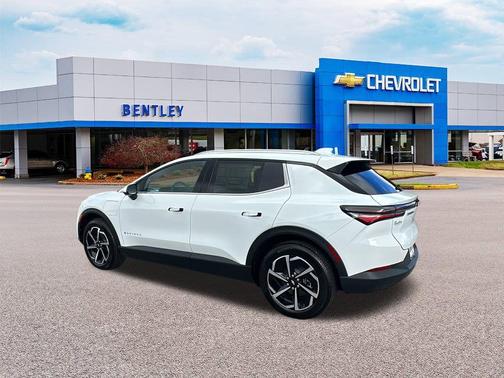 2026 Chevrolet Equinox EV LT 2