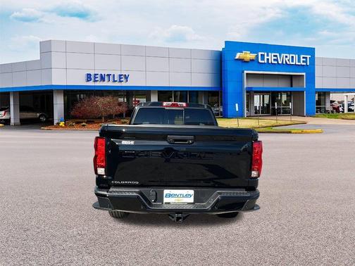 Black 2026 Chevrolet Colorado LT