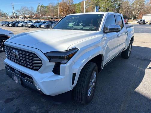 2024 Toyota Tacoma SR5