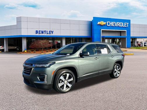 2023 Chevrolet Traverse LT Leather