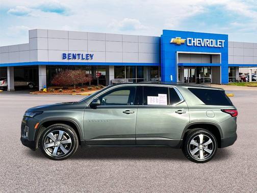 2023 Chevrolet Traverse LT Leather