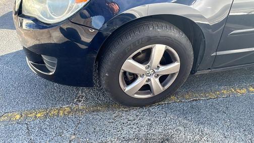 2010 Volkswagen Routan SE