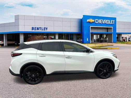 2022 Nissan Murano SV