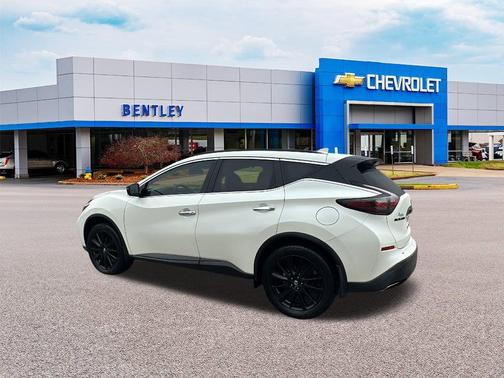 2022 Nissan Murano SV