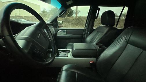 2017 Ford Expedition EL XLT