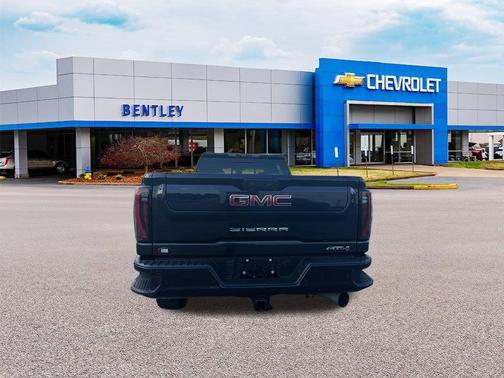 2024 GMC Sierra 2500 AT4
