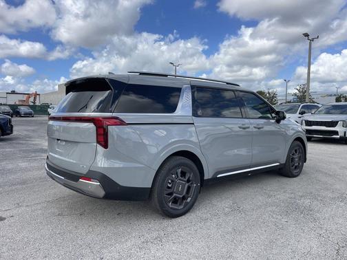 2026 Kia Carnival Hybrid SX