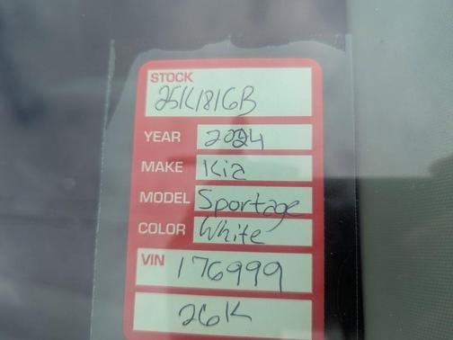 2024 Kia Sportage EX