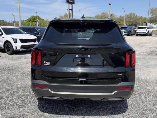 Aurora Black Pearl 2026 Kia Sorento Hybrid X-LINE SX PRESTIGE