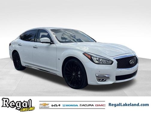 2015 INFINITI Q70L 5.6X
