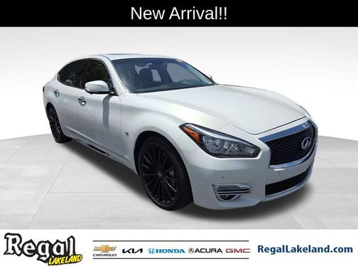 2015 INFINITI Q70L 5.6X
