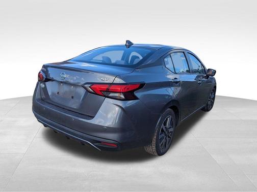 2021 Nissan Versa 1.6 SV