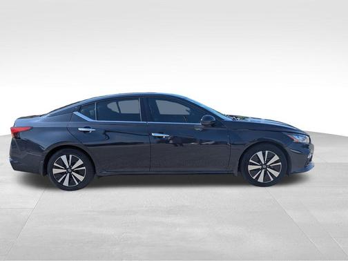 2021 Nissan Altima 2.5 SL