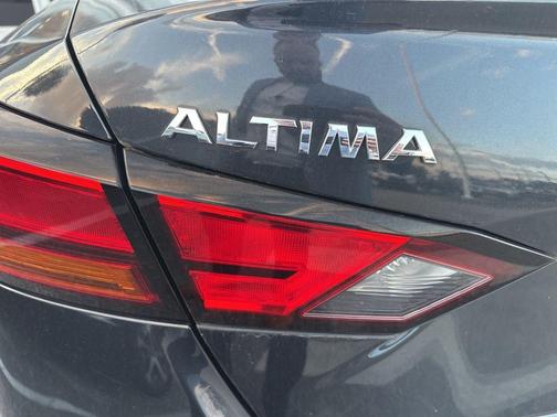 2021 Nissan Altima 2.5 SL