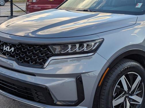 2023 Kia Sorento S