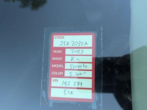 2023 Kia Sorento S