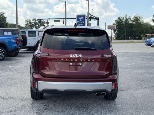 Red 2023 Kia Telluride EX