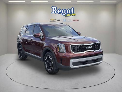 Red 2023 Kia Telluride EX