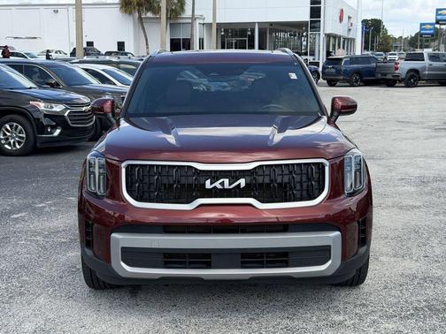 Red 2023 Kia Telluride EX