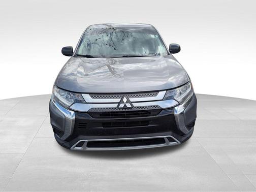 2020 Mitsubishi Outlander ES