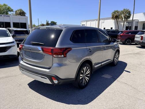 2020 Mitsubishi Outlander ES