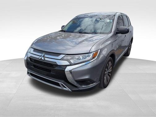 2020 Mitsubishi Outlander ES