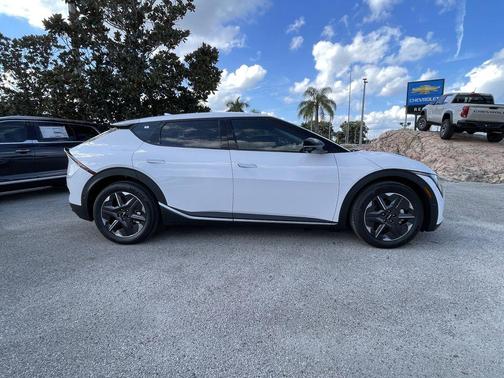 2025 Kia EV6 Light Long Range