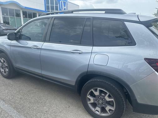 Lunar Silver Metallic 2023 Honda Passport TrailSport