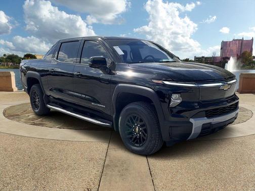 2025 Chevrolet Silverado EV LT