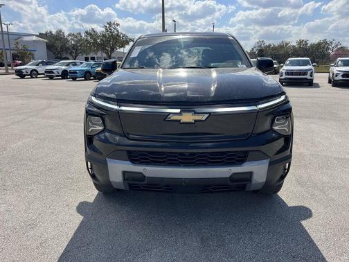 2025 Chevrolet Silverado EV LT
