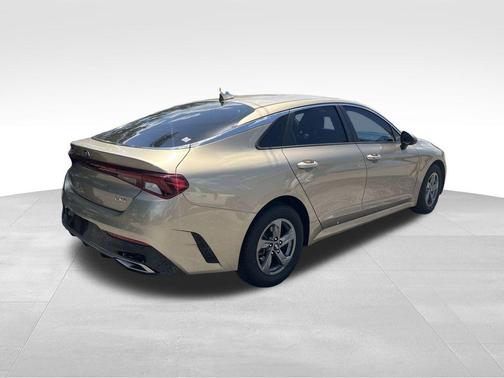 2021 Kia K5 LXS