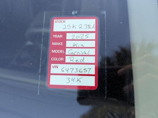 2025 Kia Carnival LXS