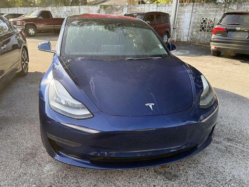 Blue 2019 Tesla Model 3 Long Range