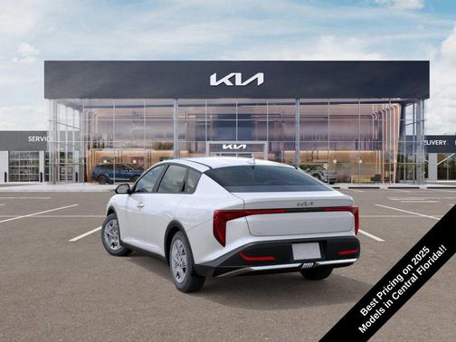2025 Kia K4 LX