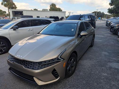 2022 Kia K5 LXS