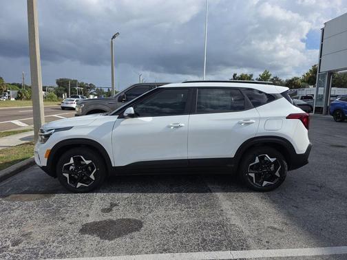 2025 Kia Seltos S