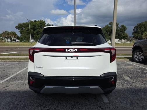 2025 Kia Seltos S