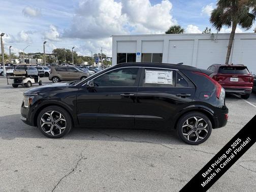 2025 Kia Niro SX Touring