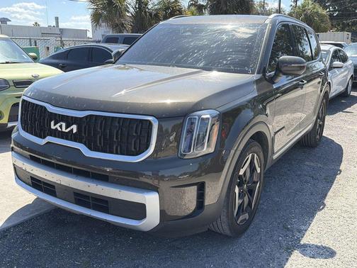 Dark Moss 2024 Kia Telluride EX
