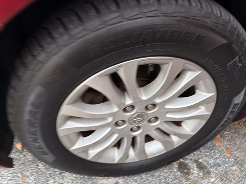 Salsa Red Pearl 2016 Toyota Sienna XLE Premium